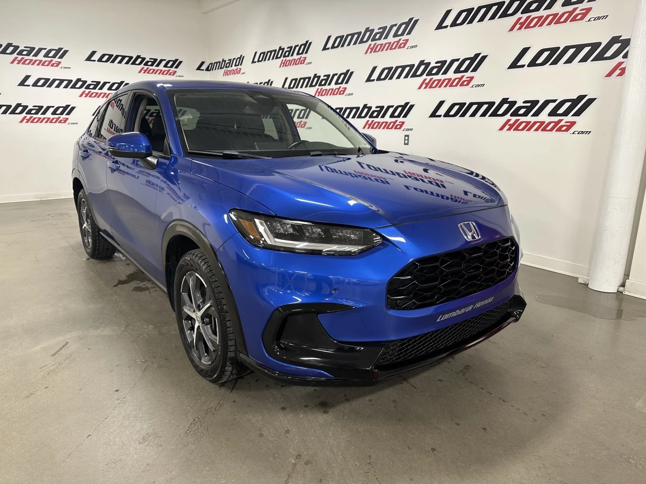 2023 Honda HR-V EX-L Navi https://www.lombardihonda.com/resize/b990ff35b810a3abc0cc817b2ca24889-1