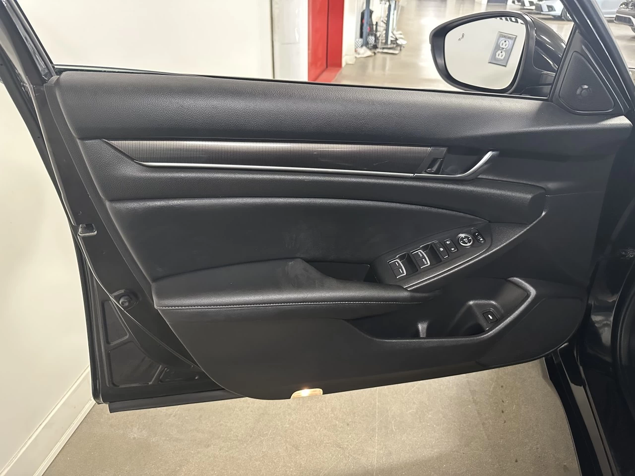 2021 Honda Accord
                                                    Sport Main Image