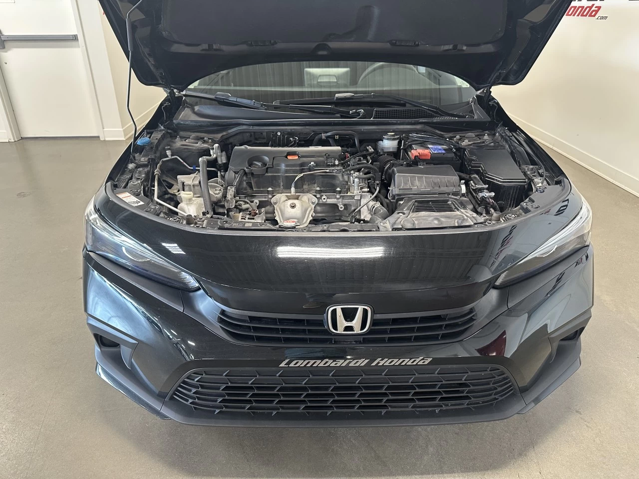2022 Honda Civic
                                                    LX Main Image