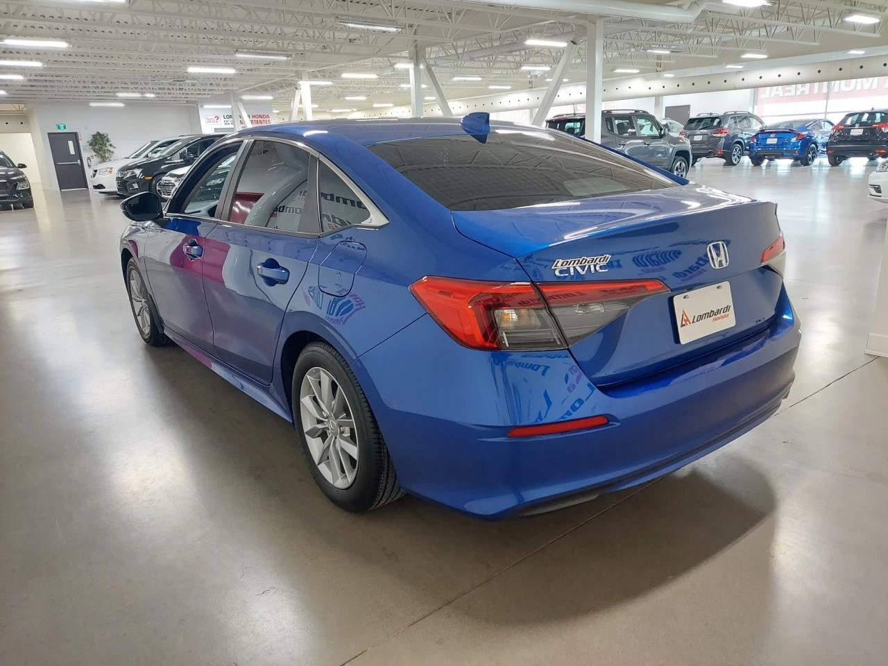 2022 Honda Civic
                                                    EX Main Image