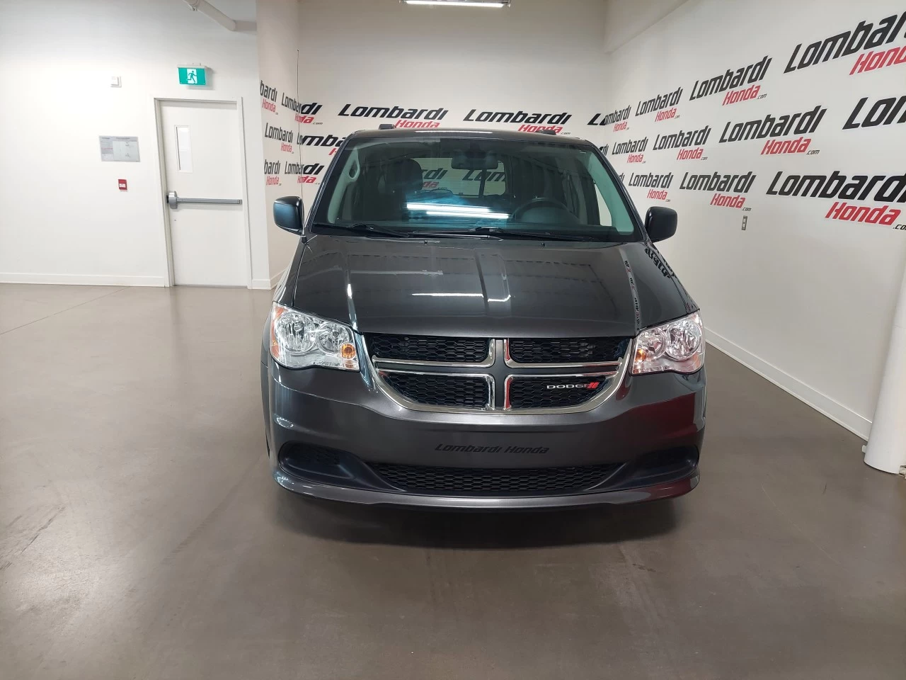 2019 Dodge Grand Caravan
                                                    SXT Main Image