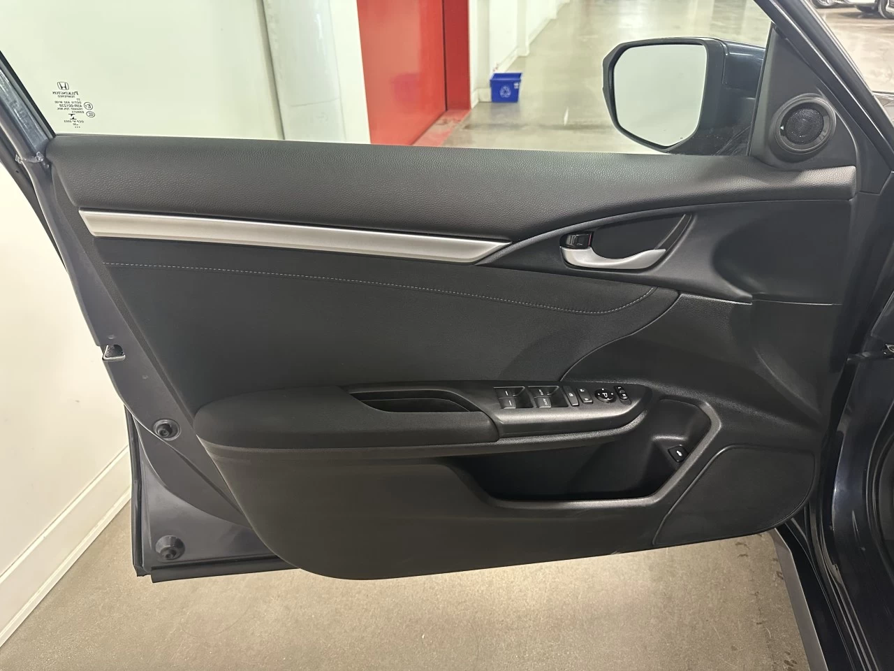 2020 Honda Civic EX Main Image