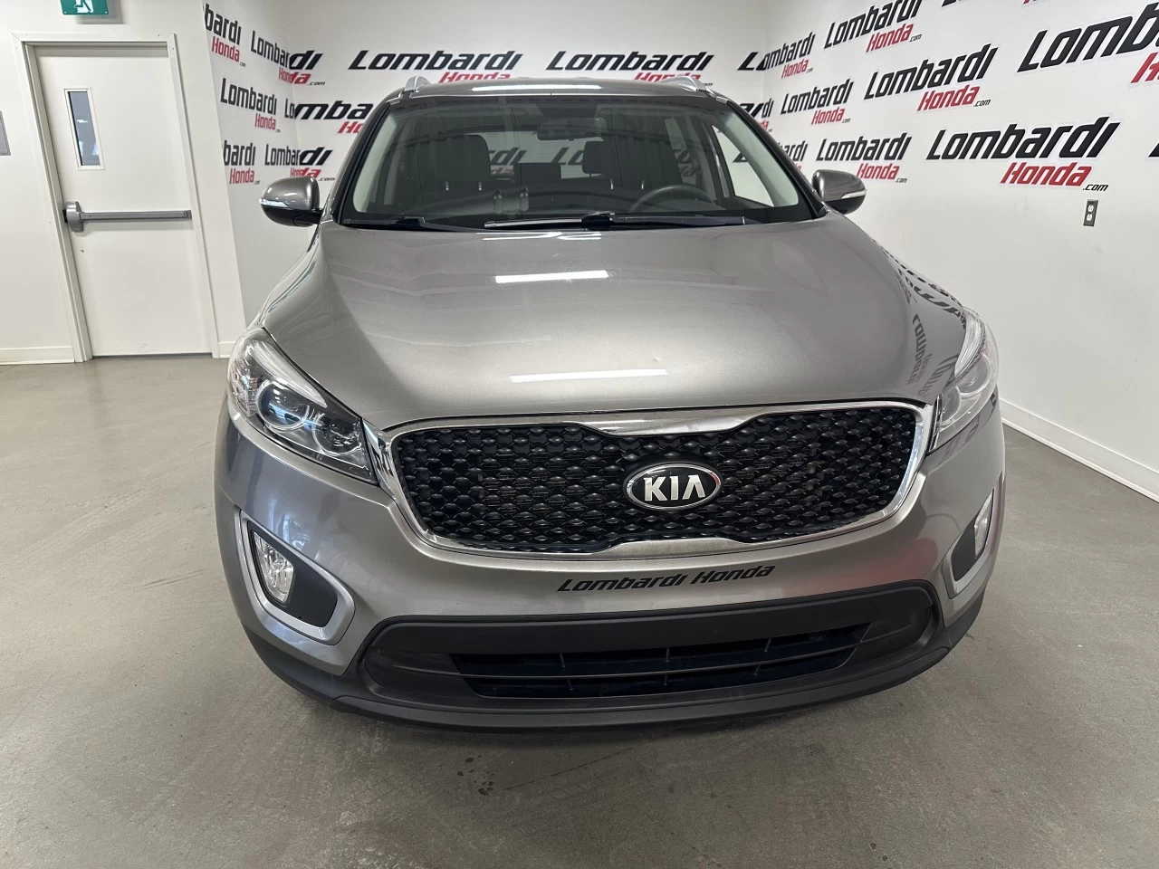 2017 Kia Sorento LX Main Image