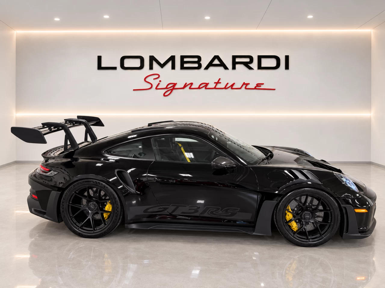 2025 Porsche 911 GT3 RS Main Image