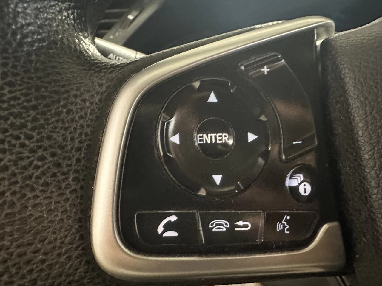 2020 Honda Civic Berline LX Main Image