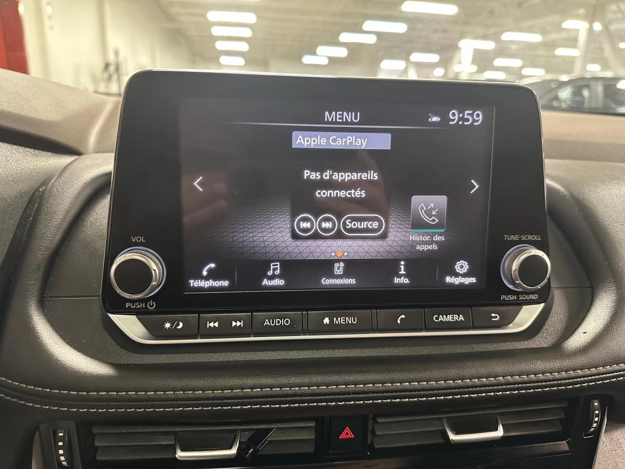 2021 Nissan Rogue
                                                    SV Image principale