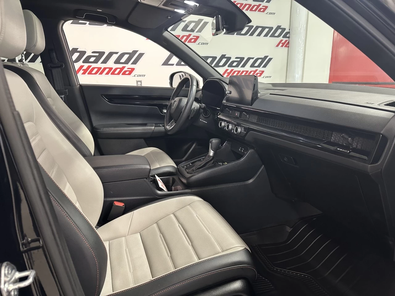 2024 Honda CR-V Touring Image principale