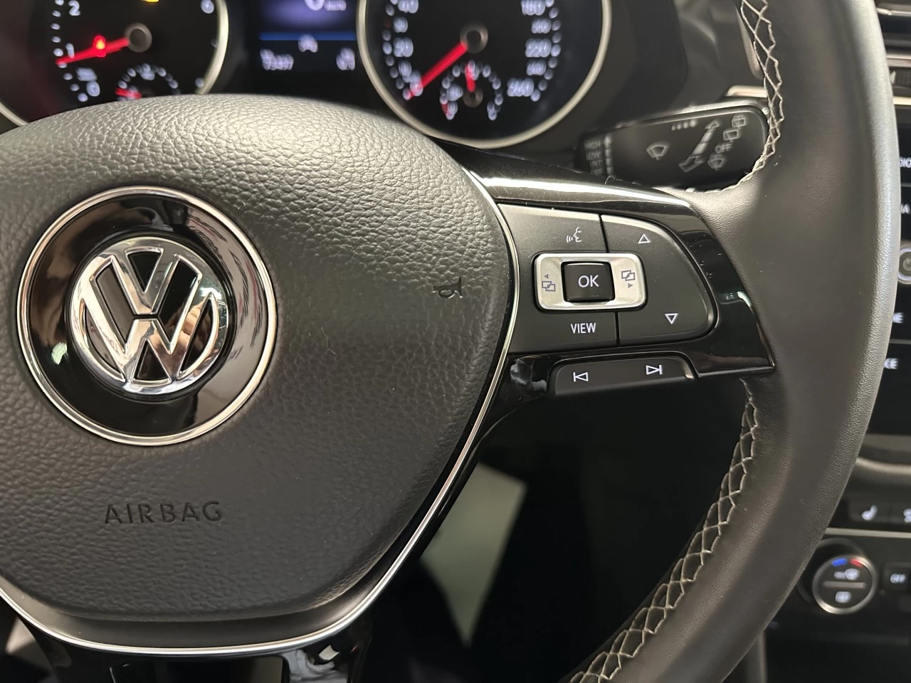 2021 Volkswagen Tiguan Comfortline/United https://www.lombardihonda.com/resize/b990ff35b810a3abc0cc817b2ca24889-1