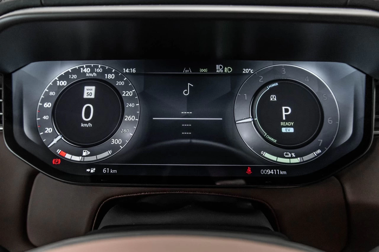 2025 Land Rover Range Rover Sport Dynamic SE https://www.lombardihonda.com/resize/b990ff35b810a3abc0cc817b2ca24889-1