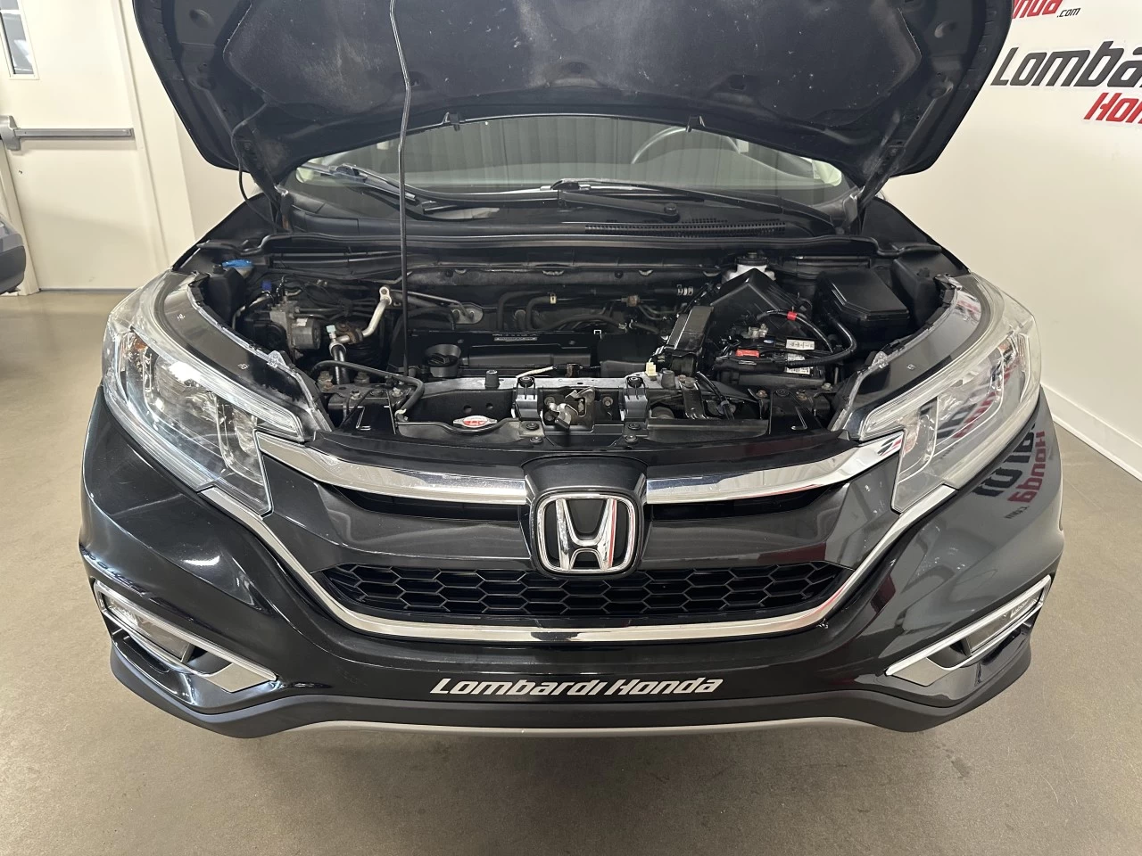 2016 Honda CR-V
                                                    EX Main Image
