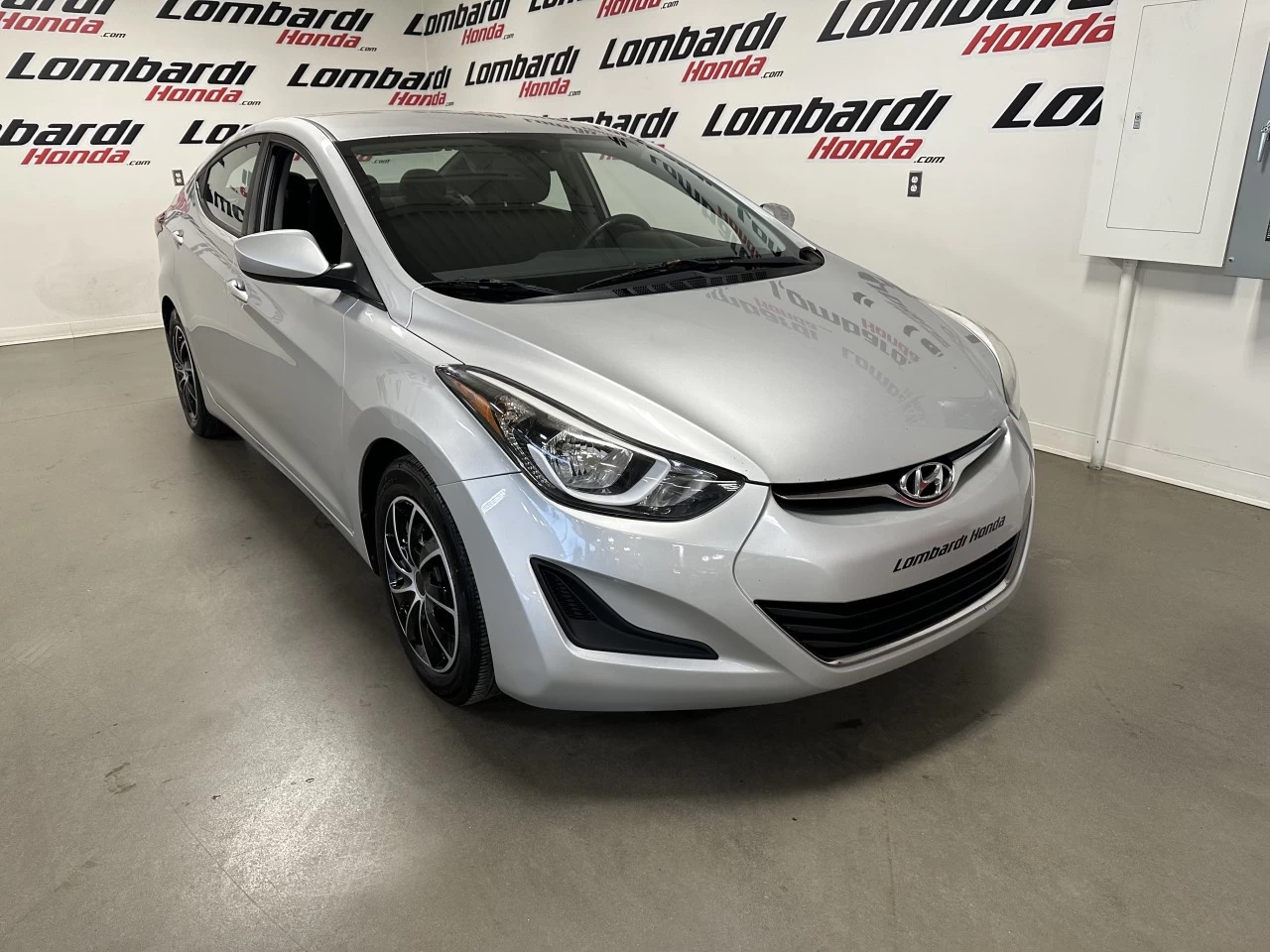 2016 Hyundai Elantra GL https://www.lombardihonda.com/resize/b990ff35b810a3abc0cc817b2ca24889-1