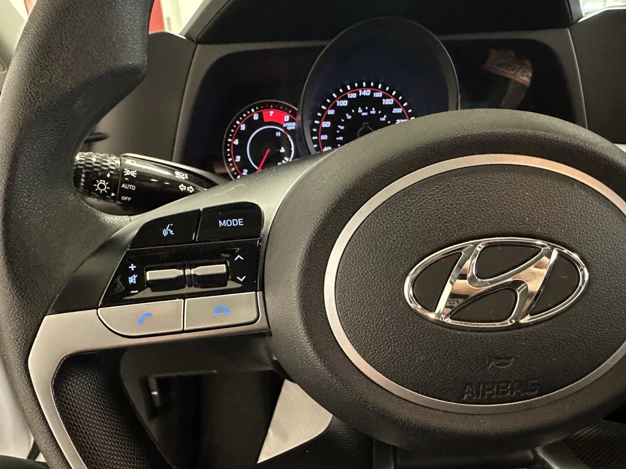 2022 Hyundai Elantra
                                                    Essential Image principale