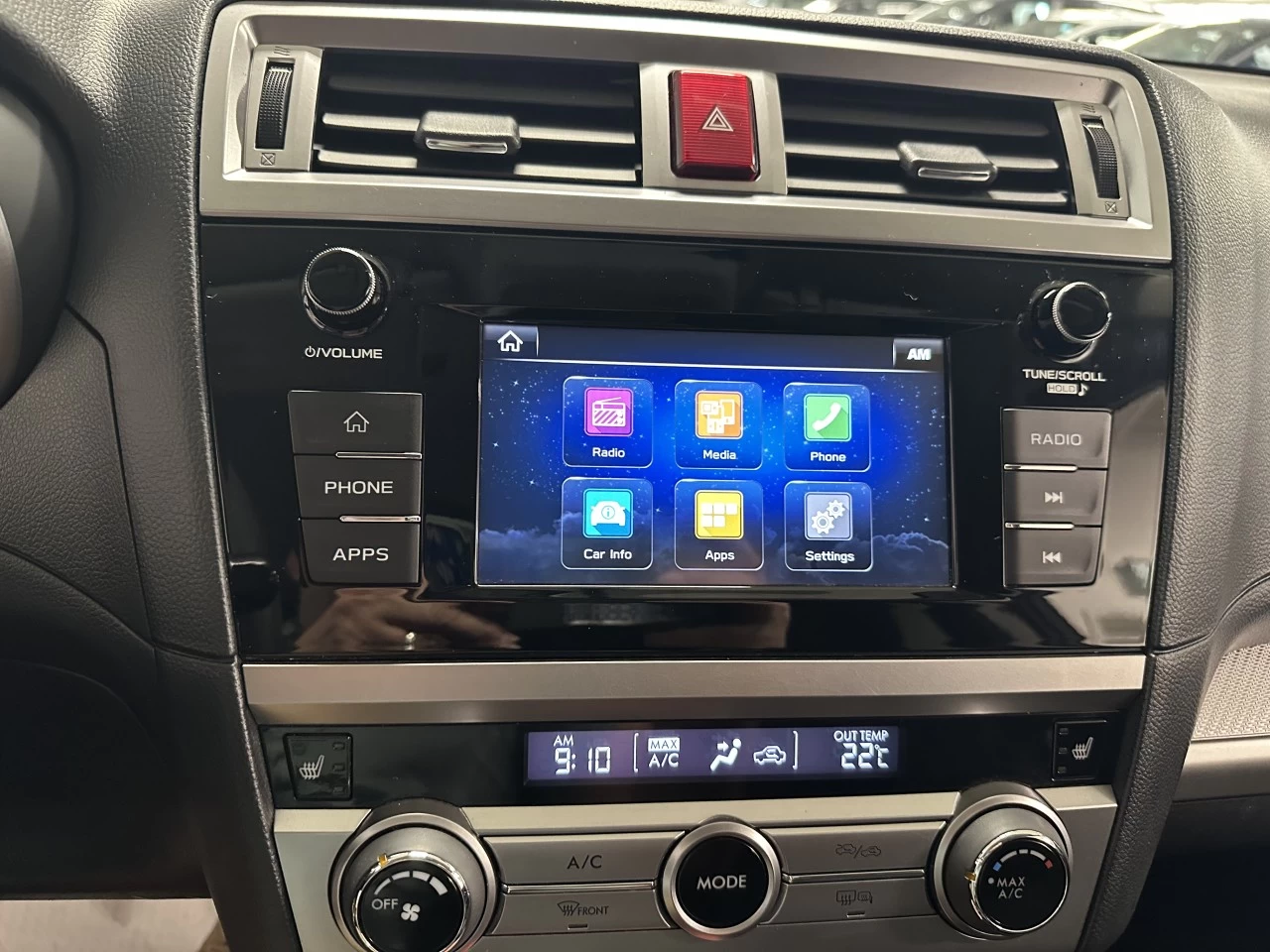 2018 Subaru Outback
                                                    2.5i Image principale