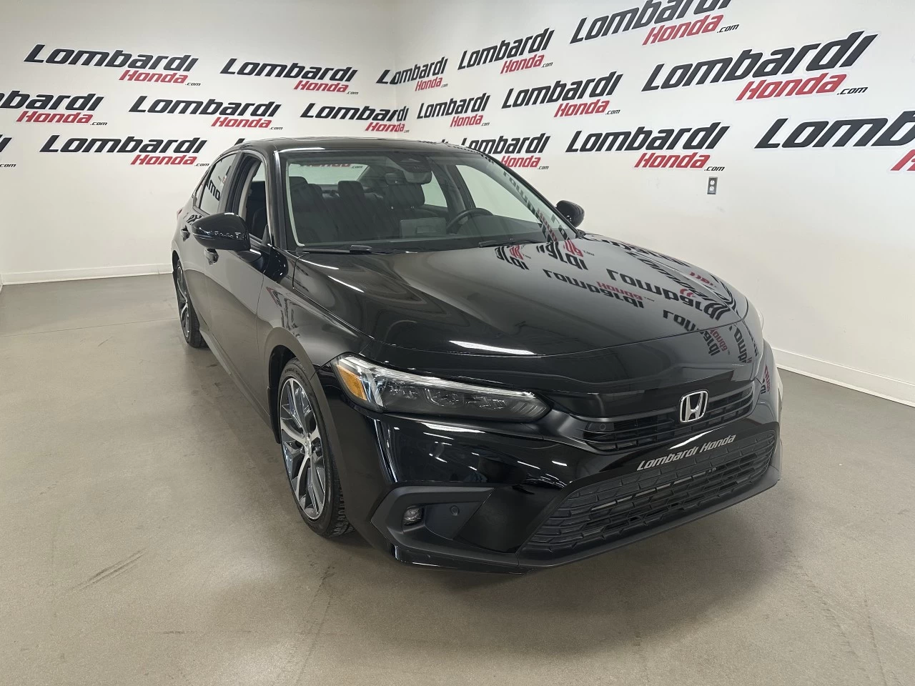2023 Honda Civic Touring Main Image