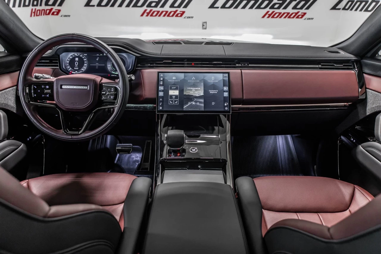 2025 Land Rover Range Rover Sport Dynamic SE https://www.lombardihonda.com/resize/b990ff35b810a3abc0cc817b2ca24889-1