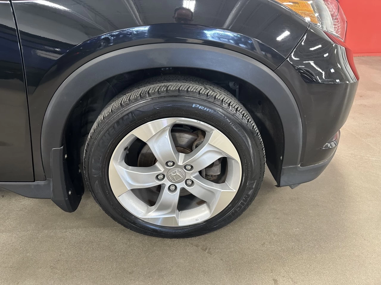 2016 Honda HR-V
                                                    LX Main Image