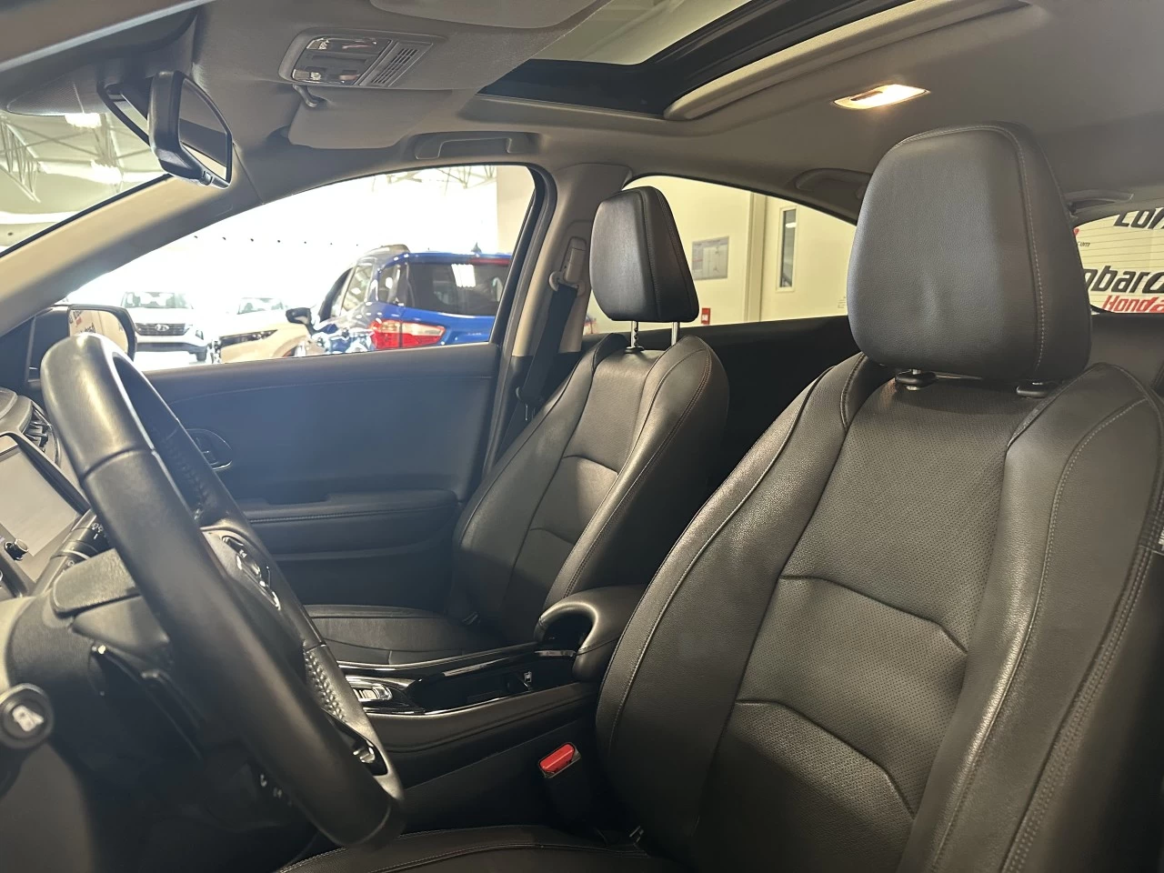 2019 Honda HR-V Touring Main Image