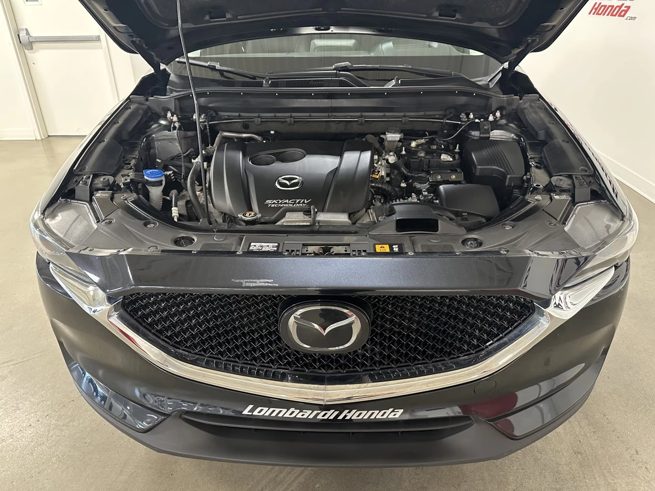 2019 Mazda CX-5 GT Main Image