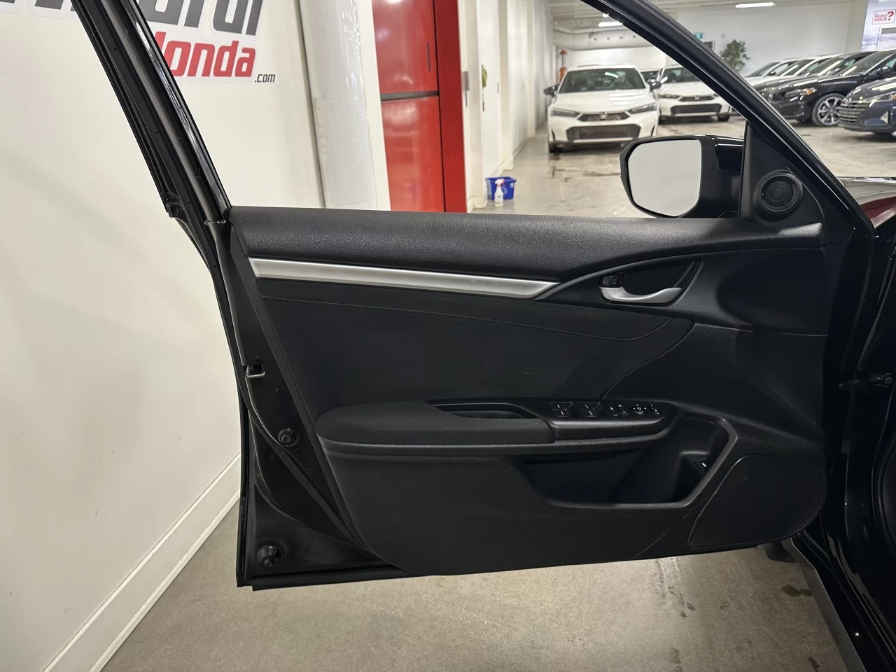 2021 Honda Civic EX Main Image