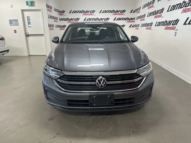 Volkswagen Jetta Comfortline 2024