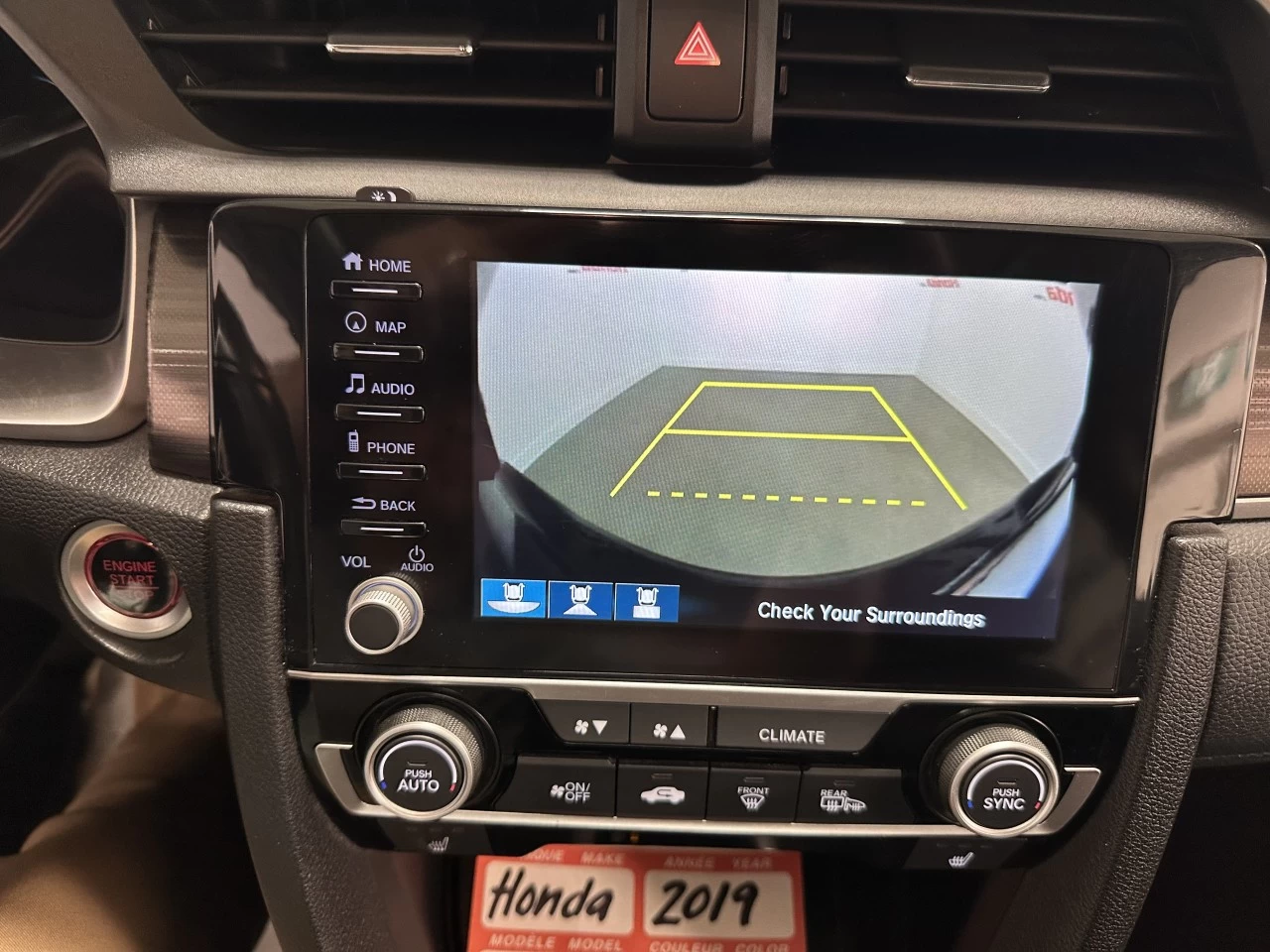 2019 Honda Civic
                                                    Touring Main Image