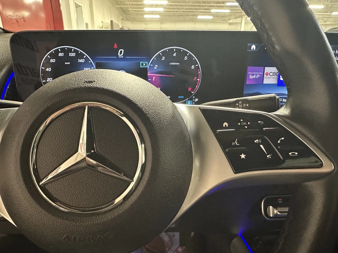 2024 Mercedes-Benz GLB GLB 250 Main Image