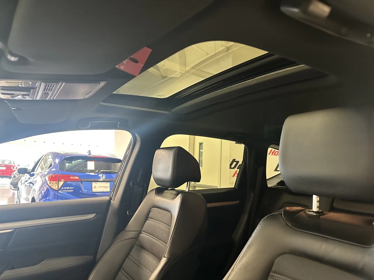 2020 Honda CR-V
                                                    Sport Image principale