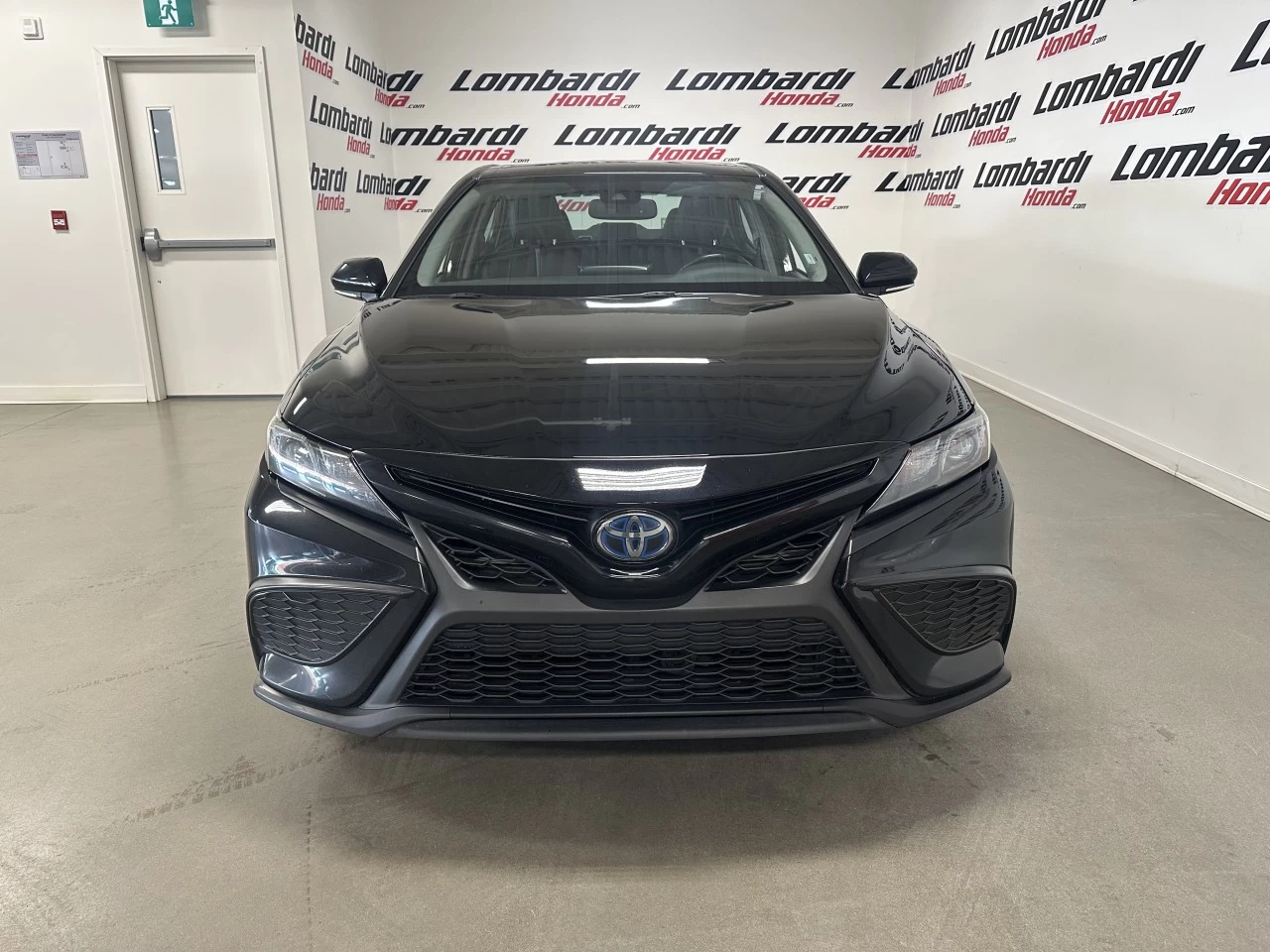 2023 Toyota Camry Hybrid Main Image