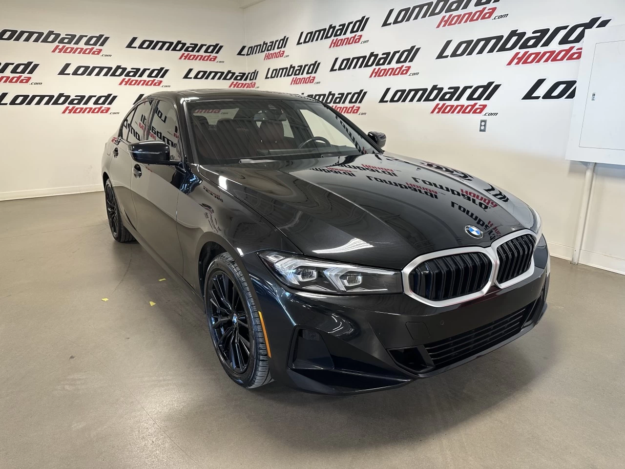 2023 BMW i3s
                                                    330i xDrive Main Image