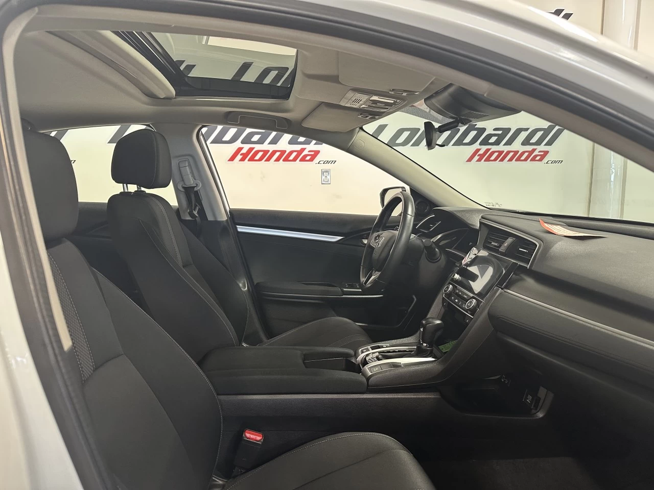 2021 Honda Civic EX https://www.lombardihonda.com/resize/b990ff35b810a3abc0cc817b2ca24889-1