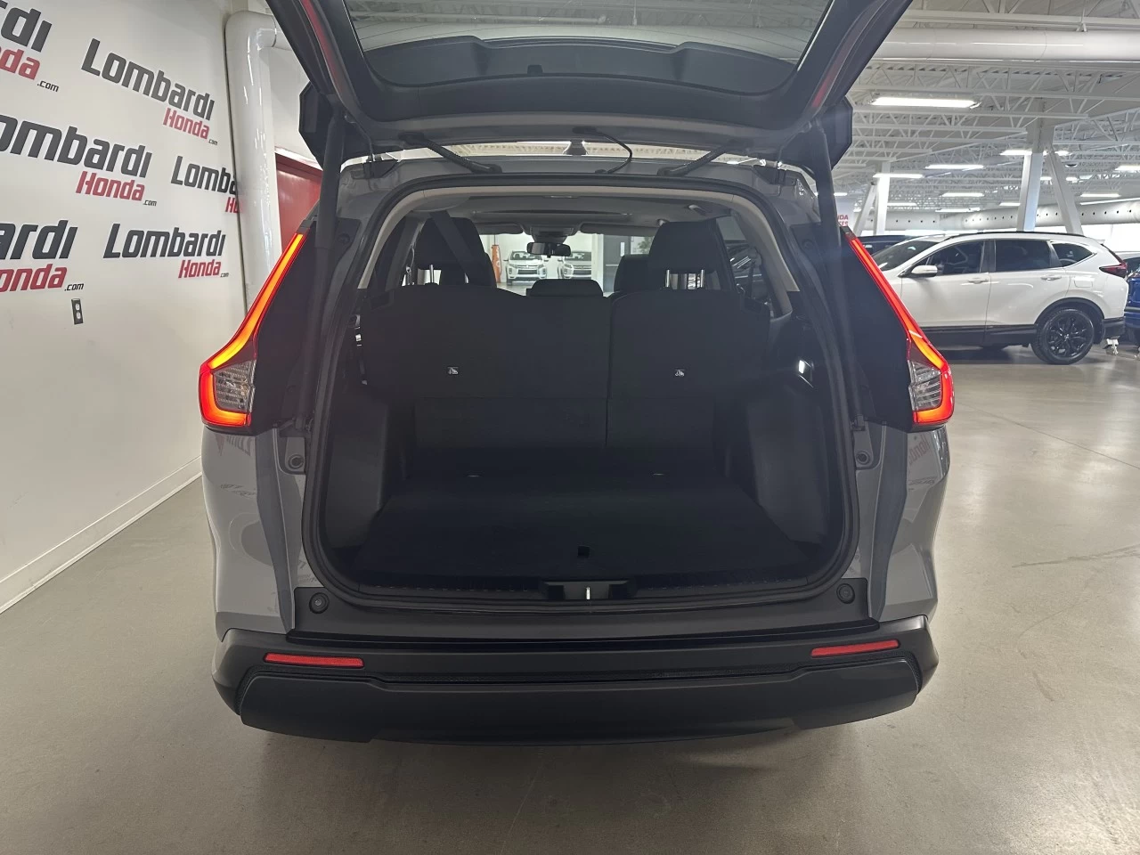 2023 Honda CR-V
                                                    Sport/Sport-B Image principale