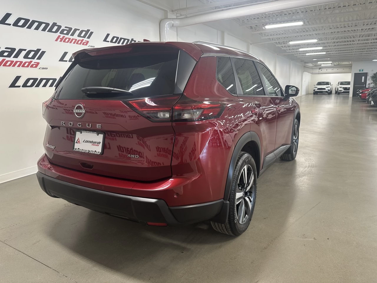 2025 Nissan Rogue SV Main Image