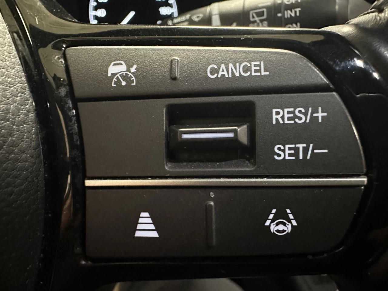 2025 Honda HR-V EX-L Navi Main Image