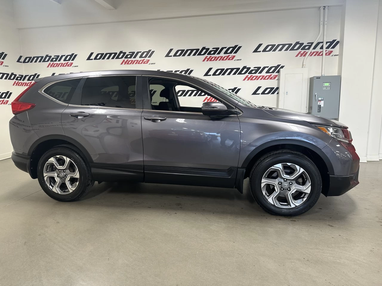 2019 Honda CR-V EX Main Image