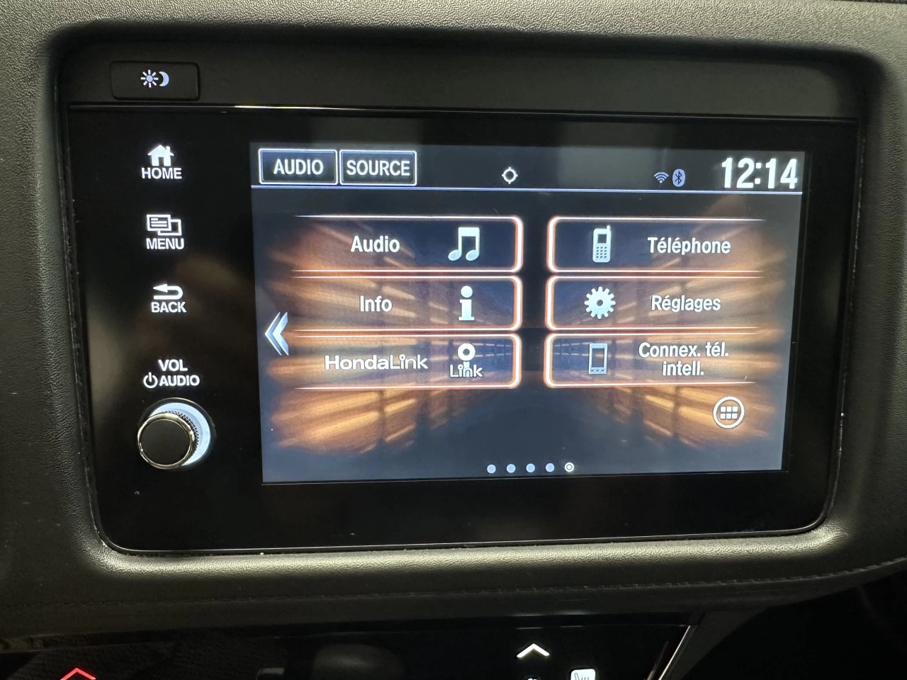2020 Honda HR-V LX https://www.lombardihonda.com/resize/b990ff35b810a3abc0cc817b2ca24889-1