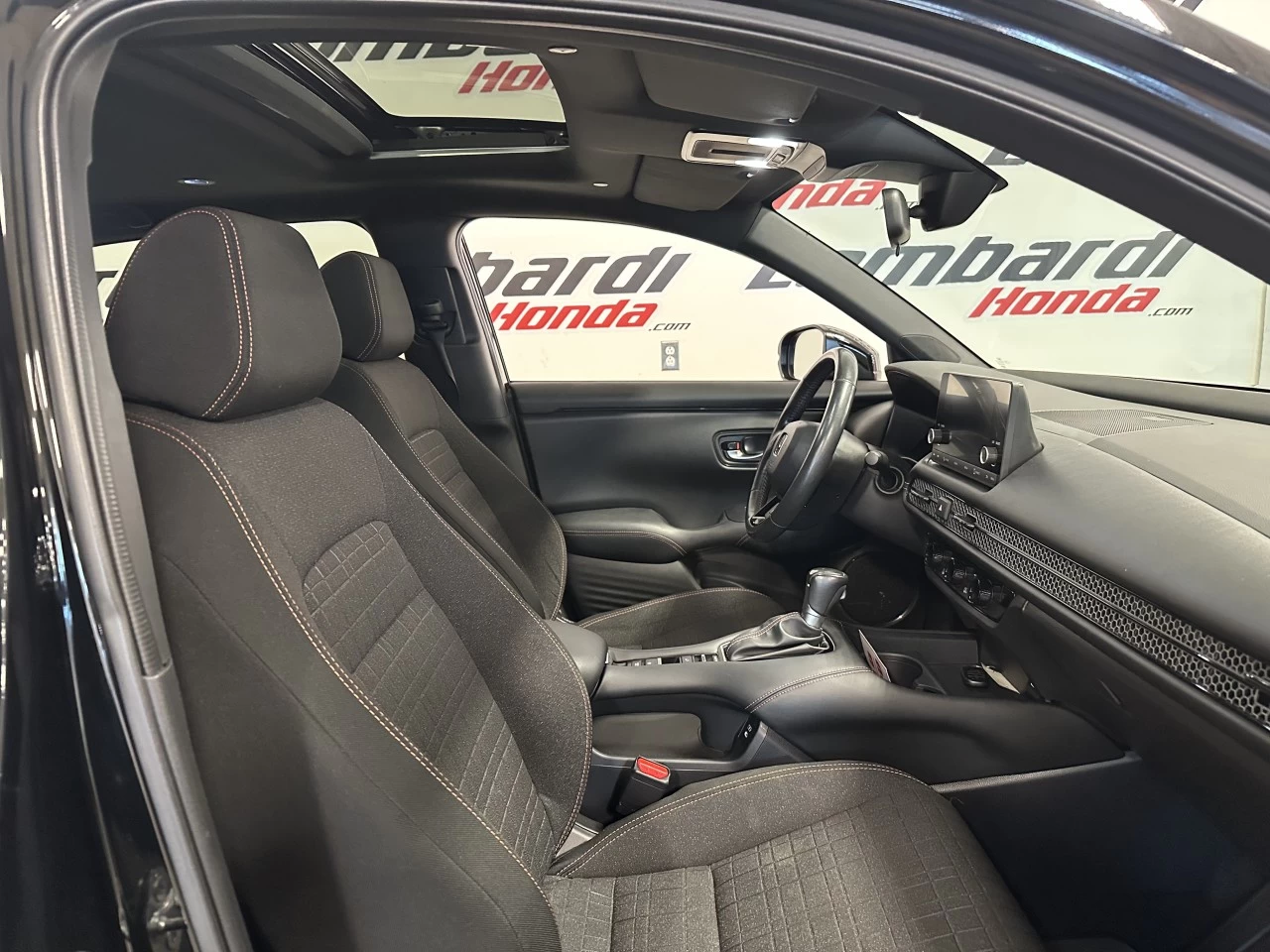 2024 Honda HR-V Sport-B Main Image