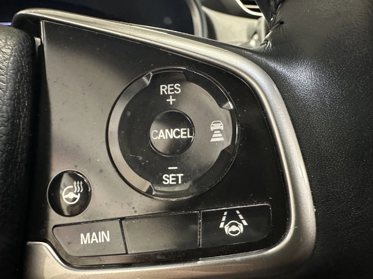 2019 Honda CR-V Touring Main Image