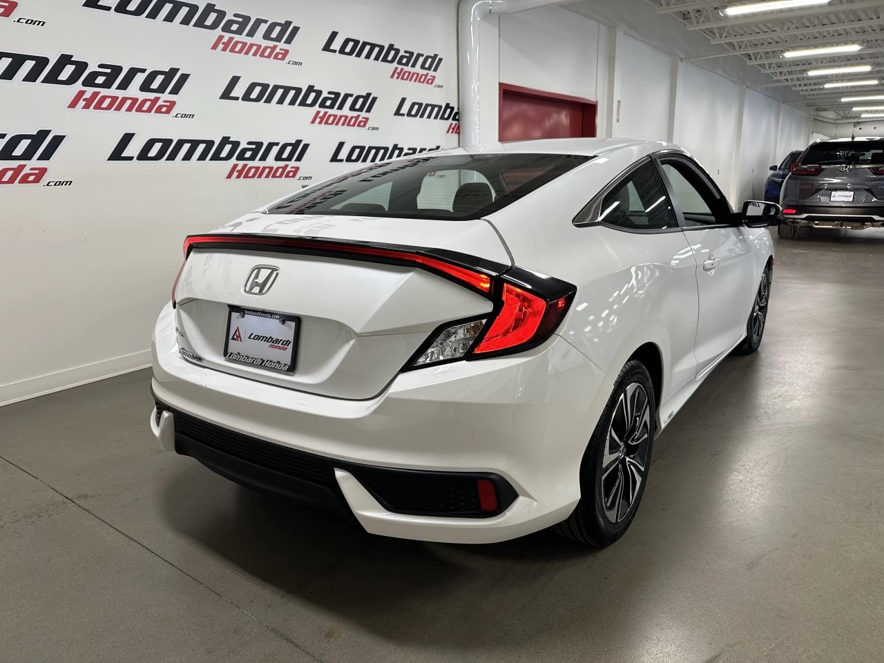 2018 Honda Civic EX Main Image