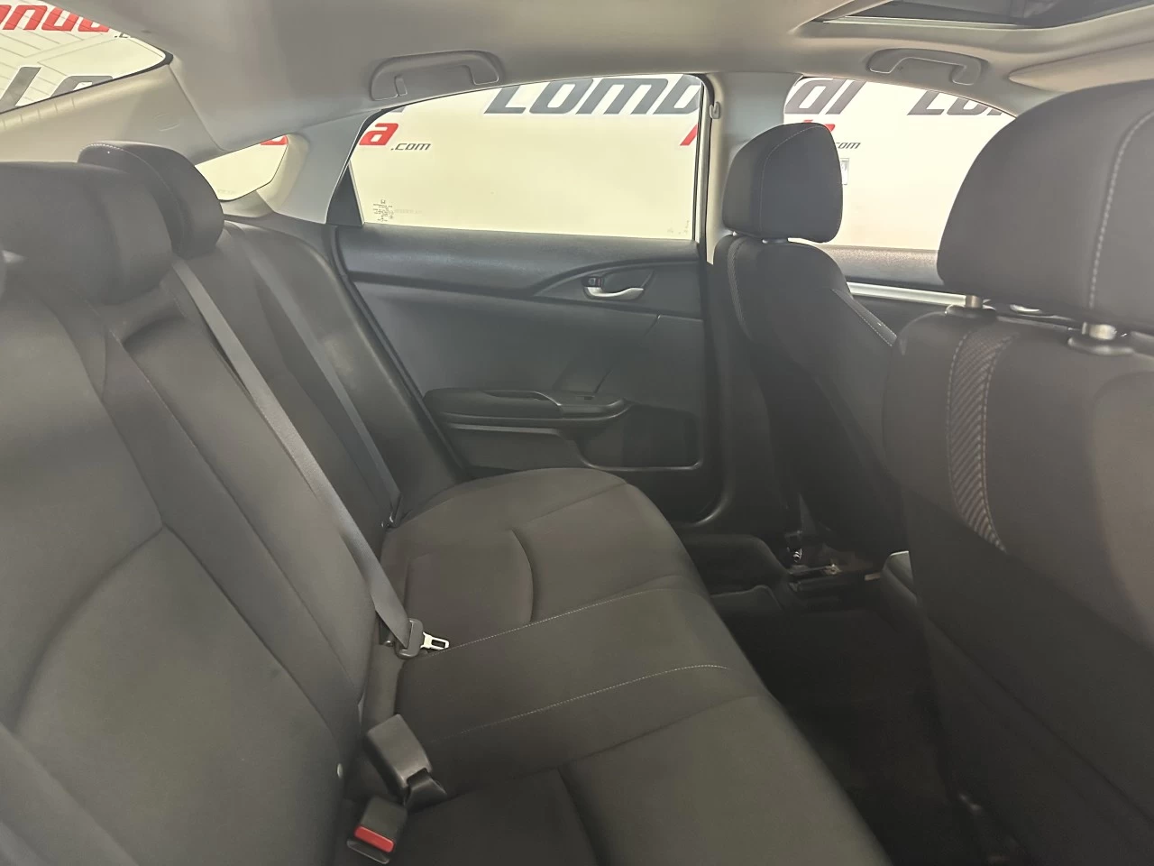 2017 Honda Civic Berline
                                                    EX Image principale