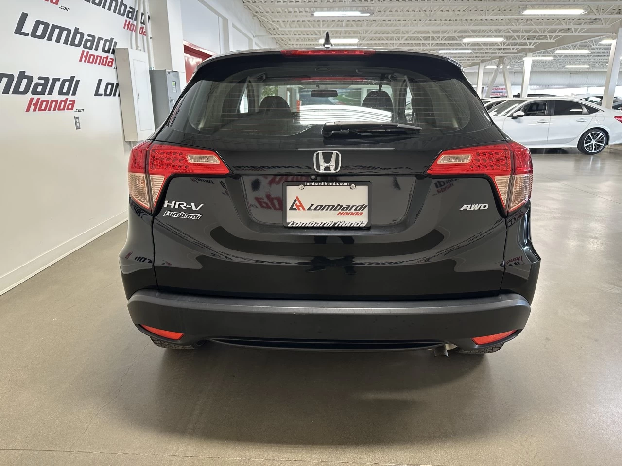 2018 Honda HR-V LX https://www.lombardihonda.com/resize/b990ff35b810a3abc0cc817b2ca24889-1