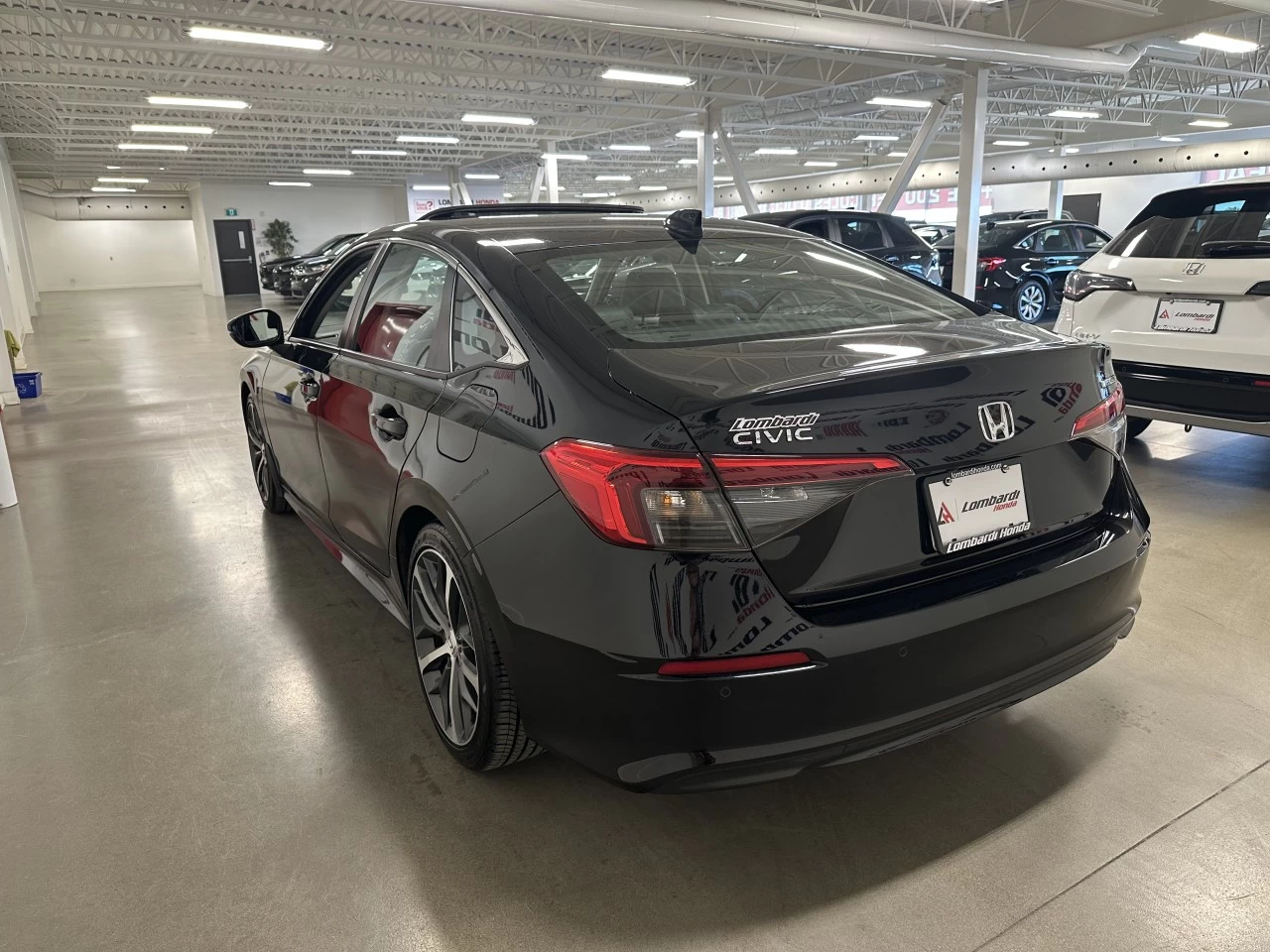2023 Honda Civic Touring Main Image