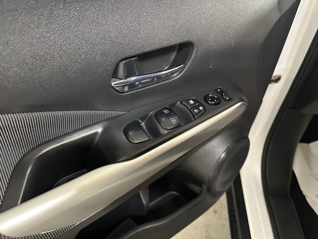 2019 Nissan Kicks S/SV/SR https://www.lombardihonda.com/resize/b990ff35b810a3abc0cc817b2ca24889-1