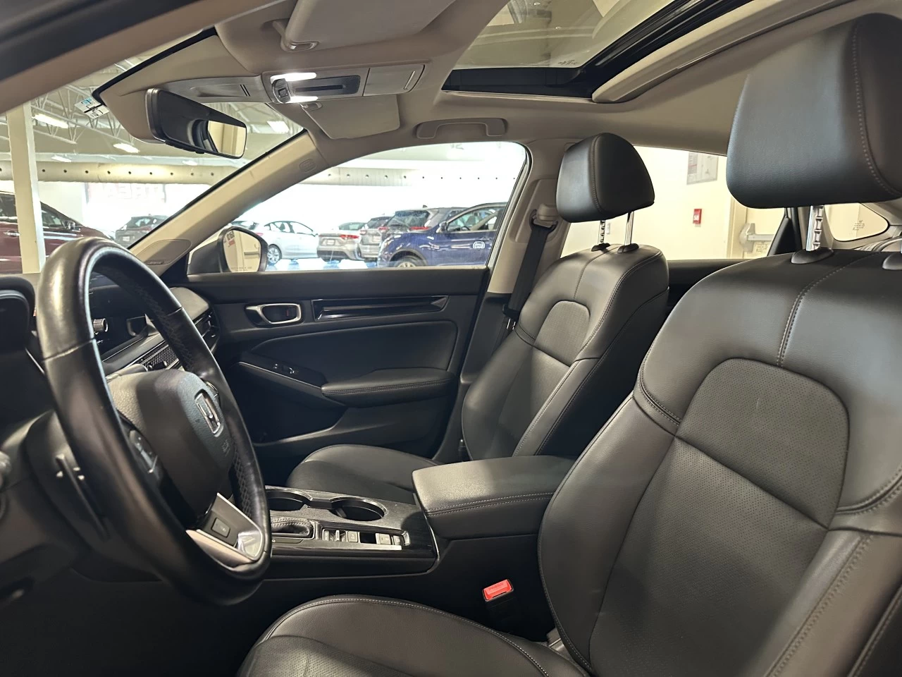 2022 Honda Civic
                                                    Touring Main Image