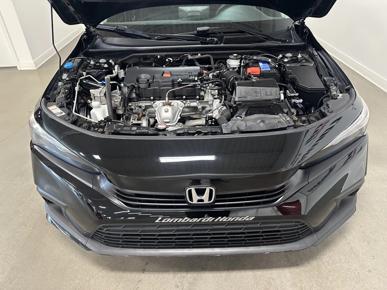 2022 Honda Civic LX Main Image
