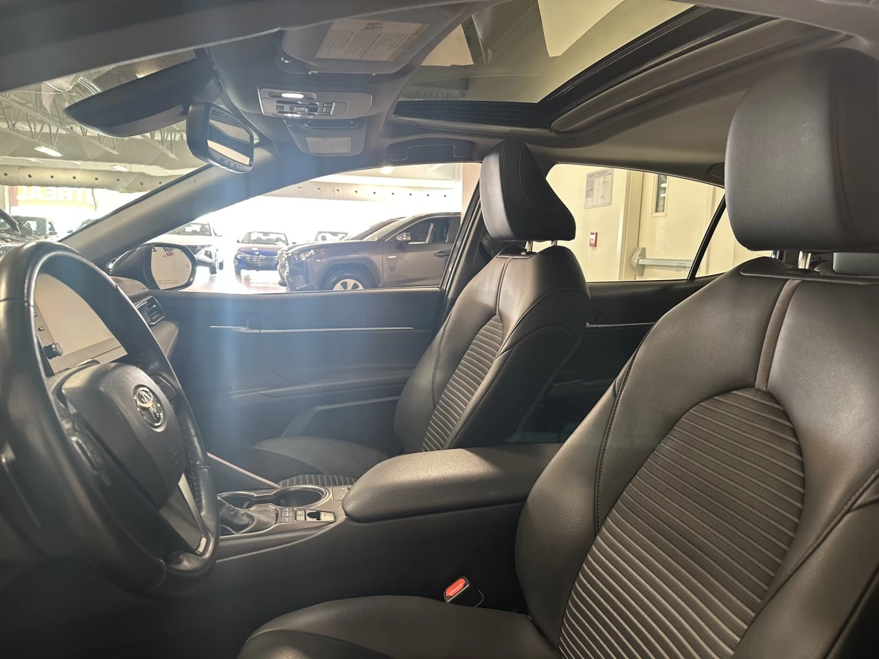 2023 Toyota Camry Hybrid Main Image