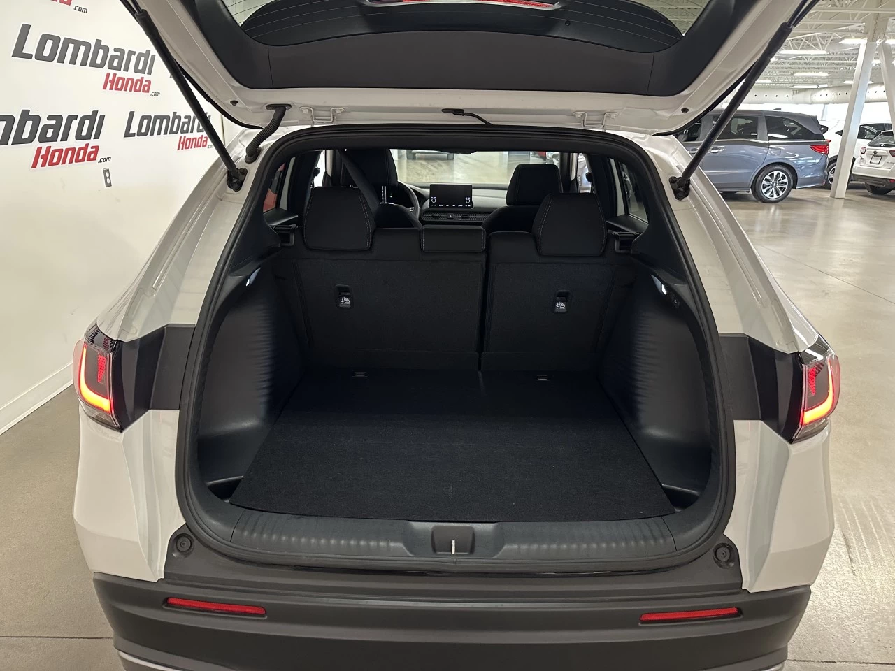 2025 Honda HR-V Sport https://www.lombardihonda.com/resize/b990ff35b810a3abc0cc817b2ca24889-1