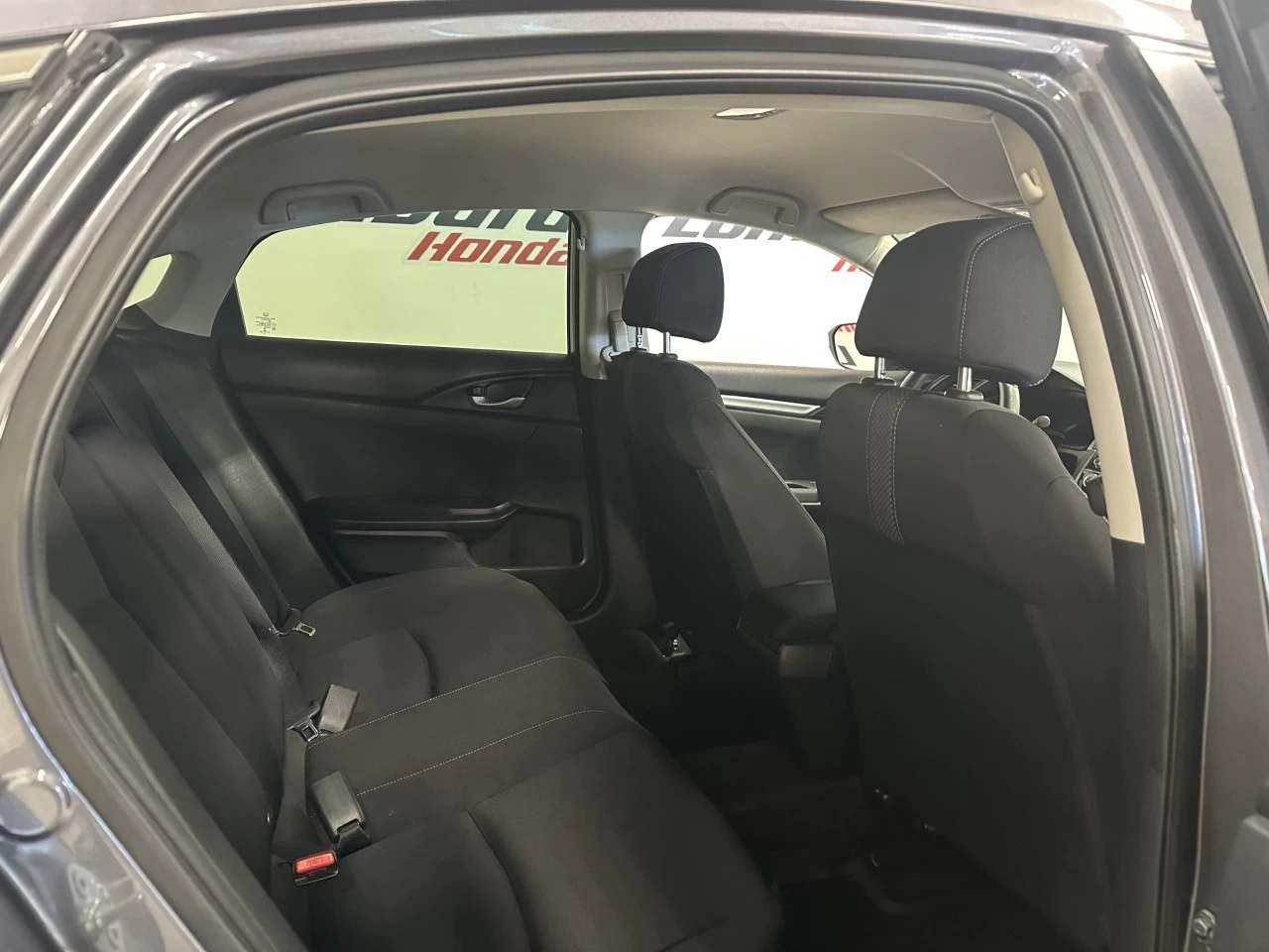 2021 Honda Civic
                                                    LX Image principale