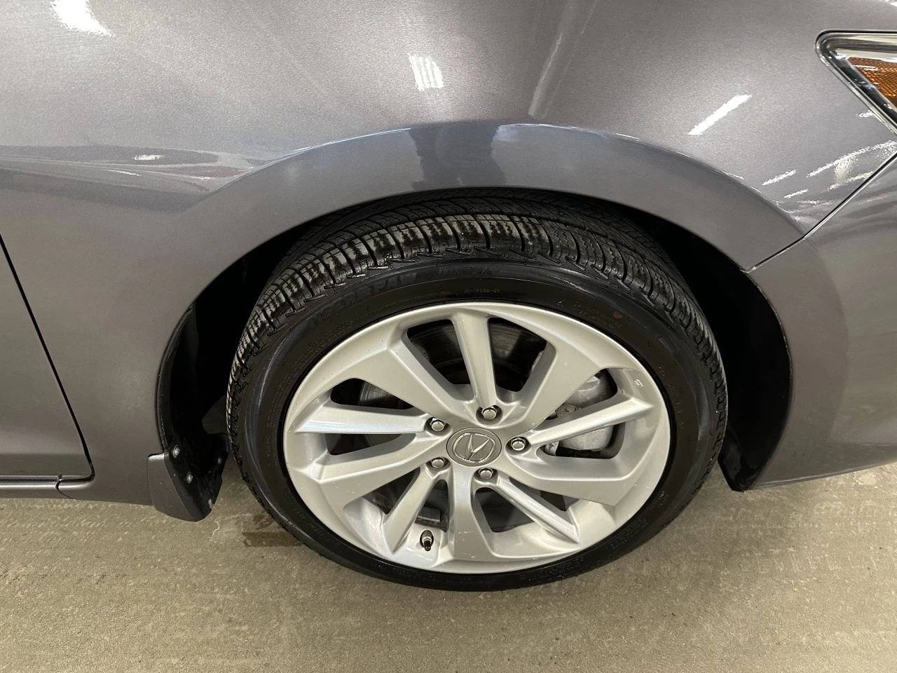 2017 Acura ILX Technology Pkg/Premium Main Image