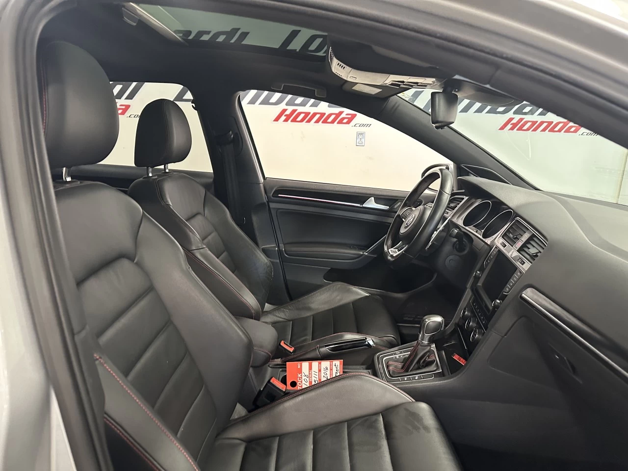 2016 Volkswagen Golf Autobahn Main Image