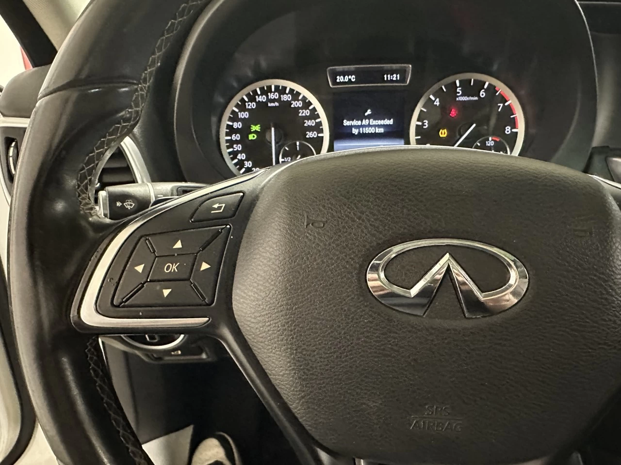 2017 INFINITI QX30 AWD 4dr Image principale